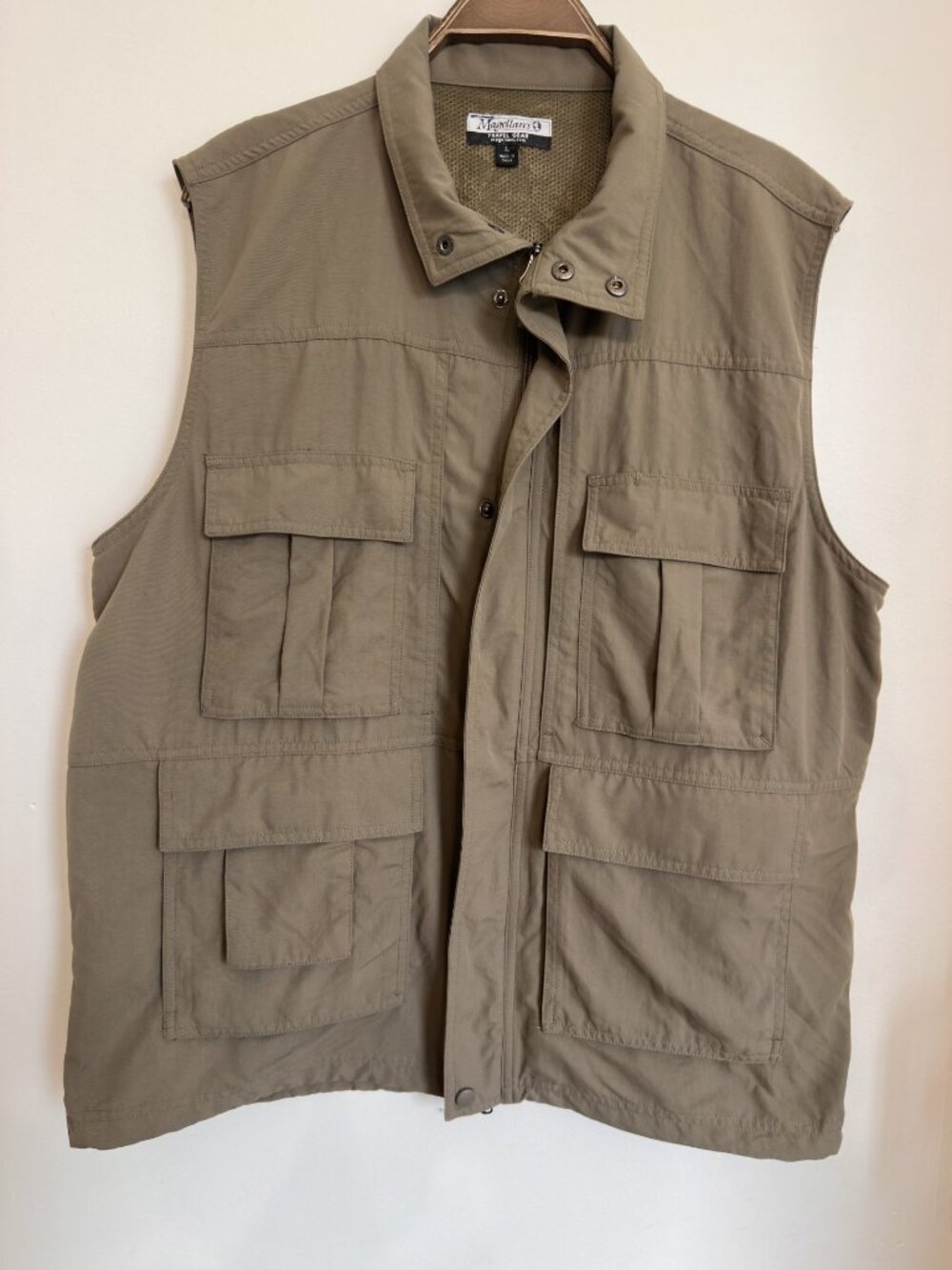 MEN'S MAGELLAN'S TRAVEL GEAR VEST SIZE LARGE